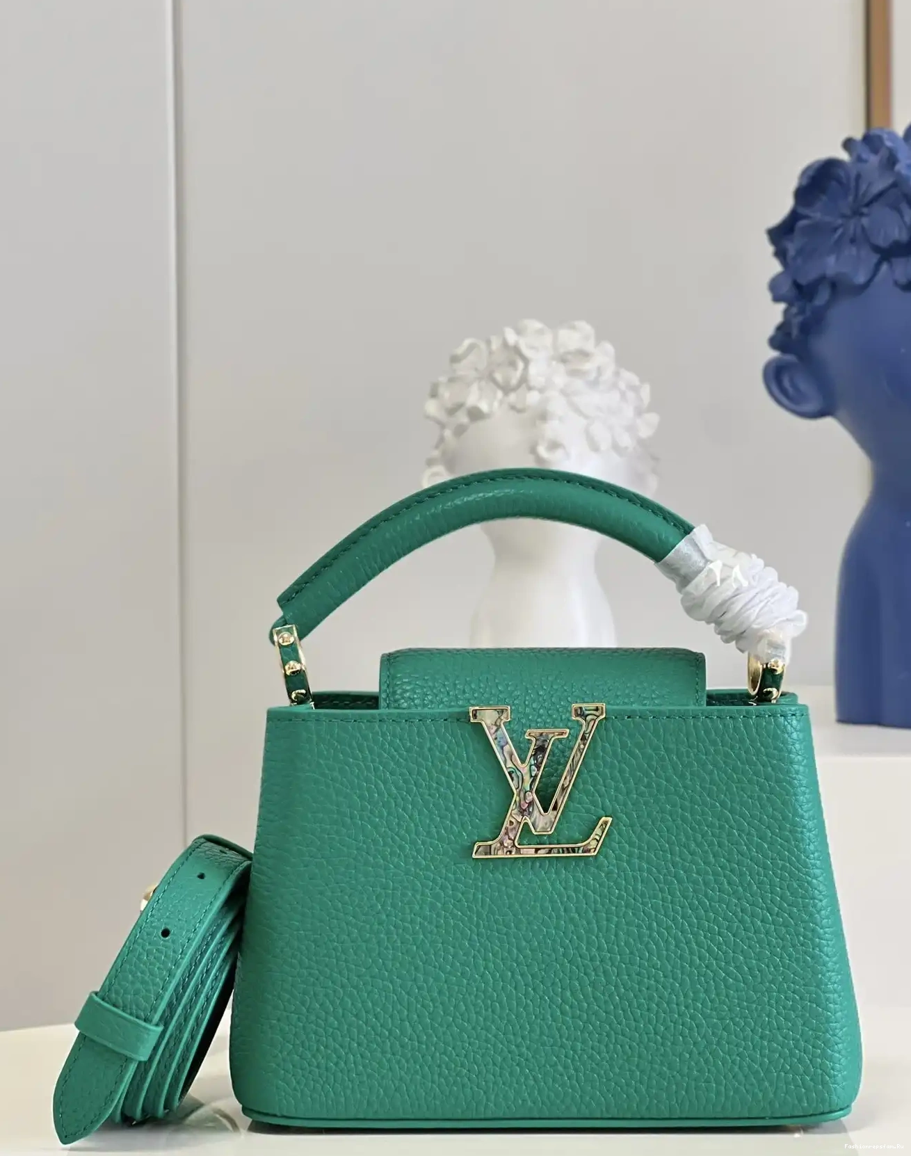 FS CHEAP LOUIS VUITTON CAPUCINES MINI 0527